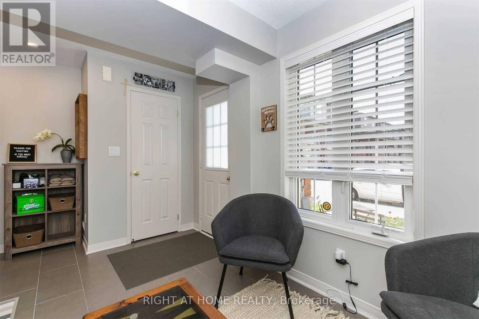 41 Ted Wray Circle, Toronto (downsview-roding-cfb), Ontario