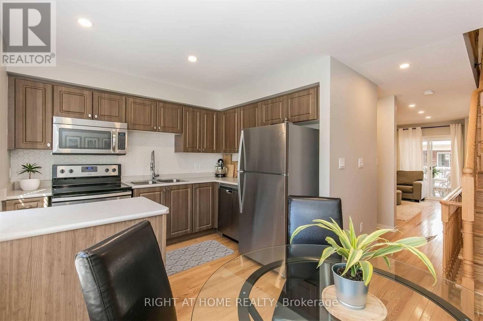 41 Ted Wray Circle, Toronto (downsview-roding-cfb), Ontario