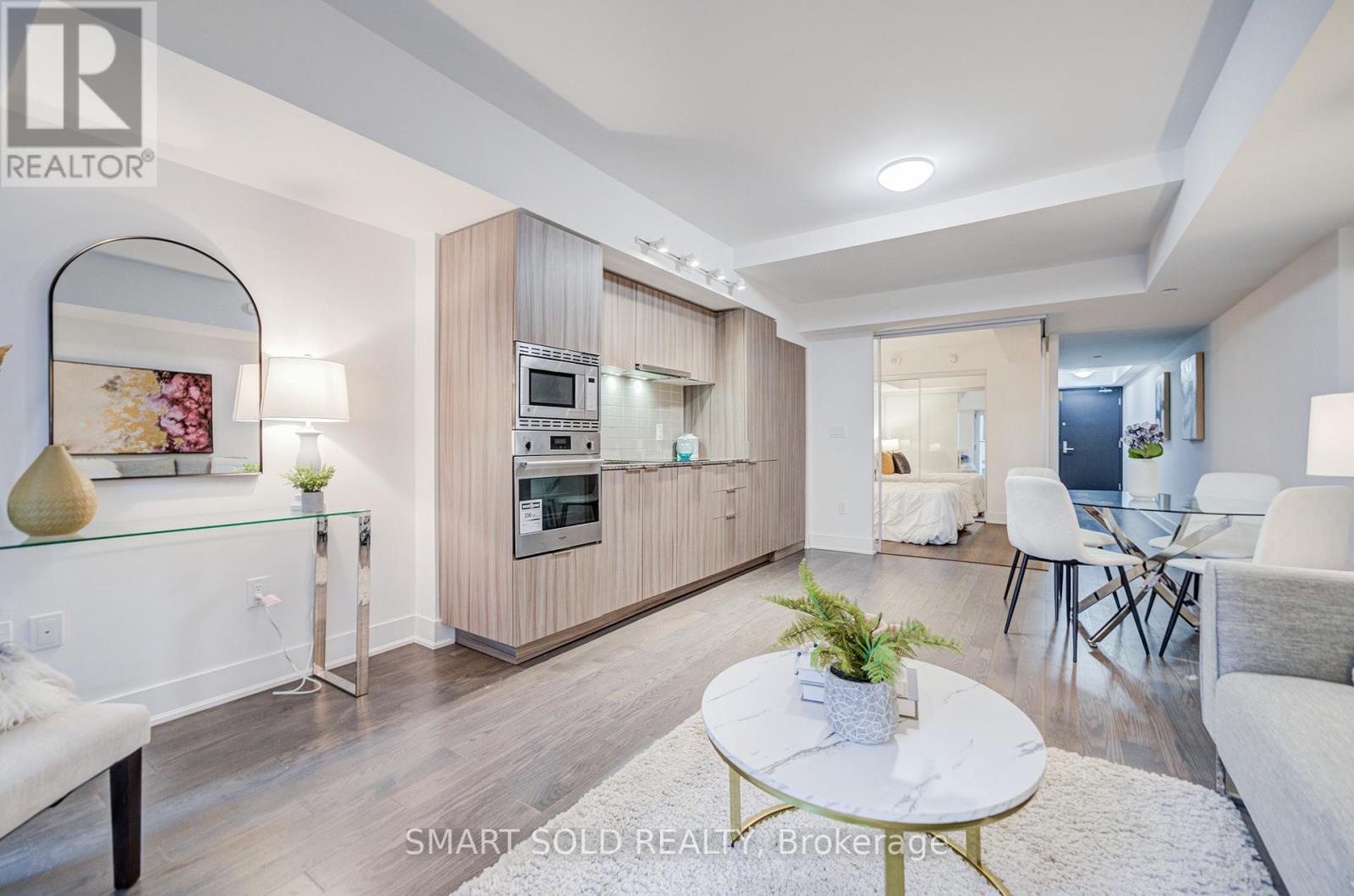 819 - 955 Bay Street, Toronto (bay Street Corridor), Ontario