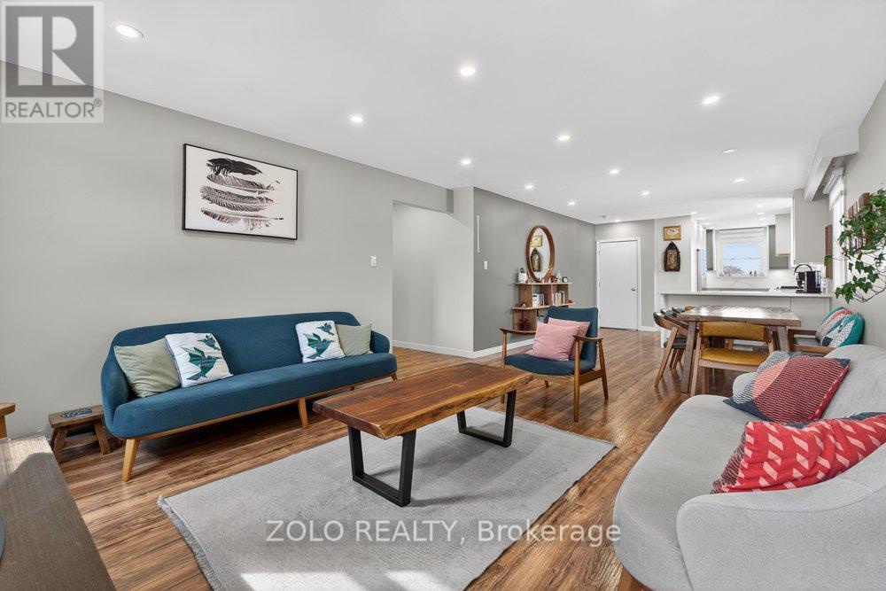 20 Bridesburg Drive, Toronto (kingsview Village-the Westway), Ontario