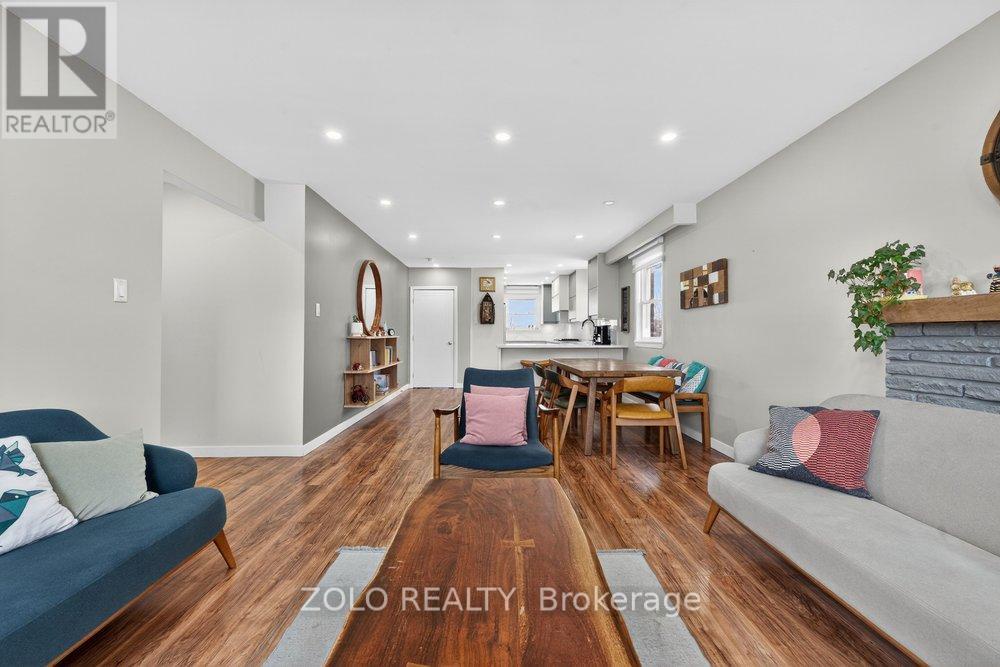 20 Bridesburg Drive, Toronto (kingsview Village-the Westway), Ontario