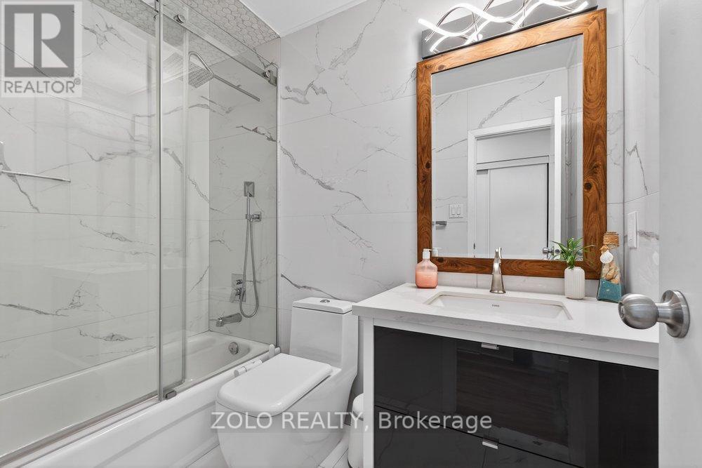 20 Bridesburg Drive, Toronto (kingsview Village-the Westway), Ontario