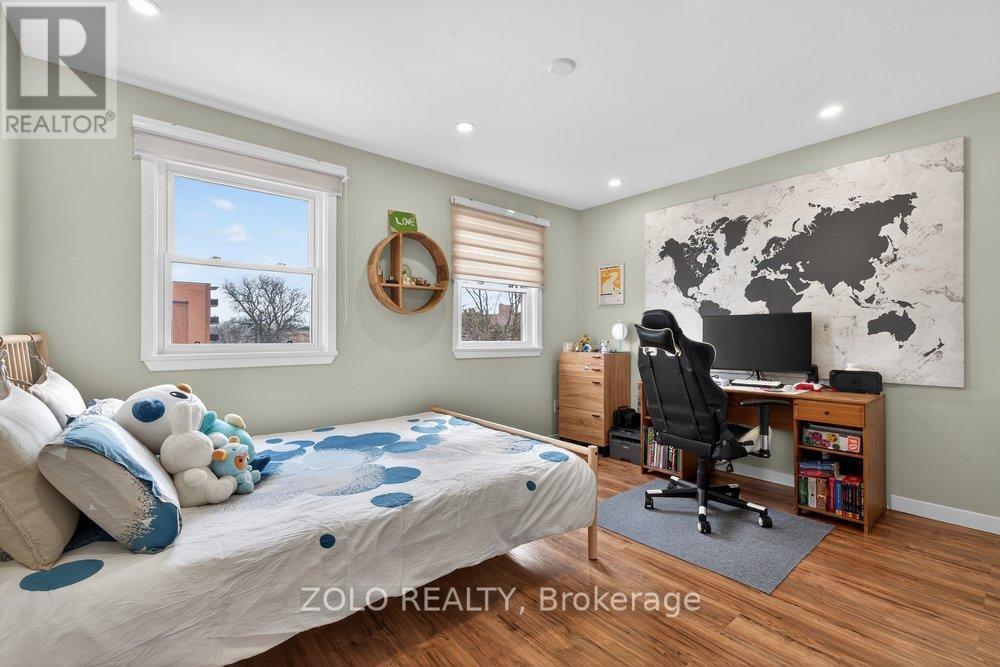 20 Bridesburg Drive, Toronto (kingsview Village-the Westway), Ontario