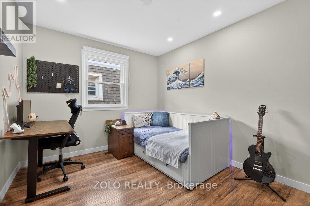 20 Bridesburg Drive, Toronto (kingsview Village-the Westway), Ontario