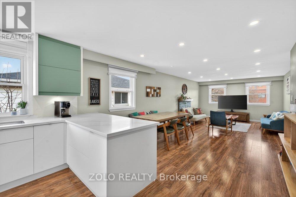 20 Bridesburg Drive, Toronto (kingsview Village-the Westway), Ontario