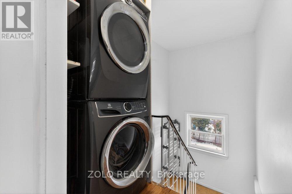 20 Bridesburg Drive, Toronto (kingsview Village-the Westway), Ontario