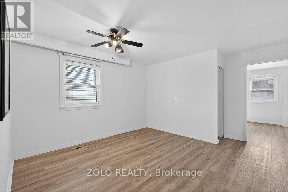 20 Bridesburg Drive, Toronto (kingsview Village-the Westway), Ontario