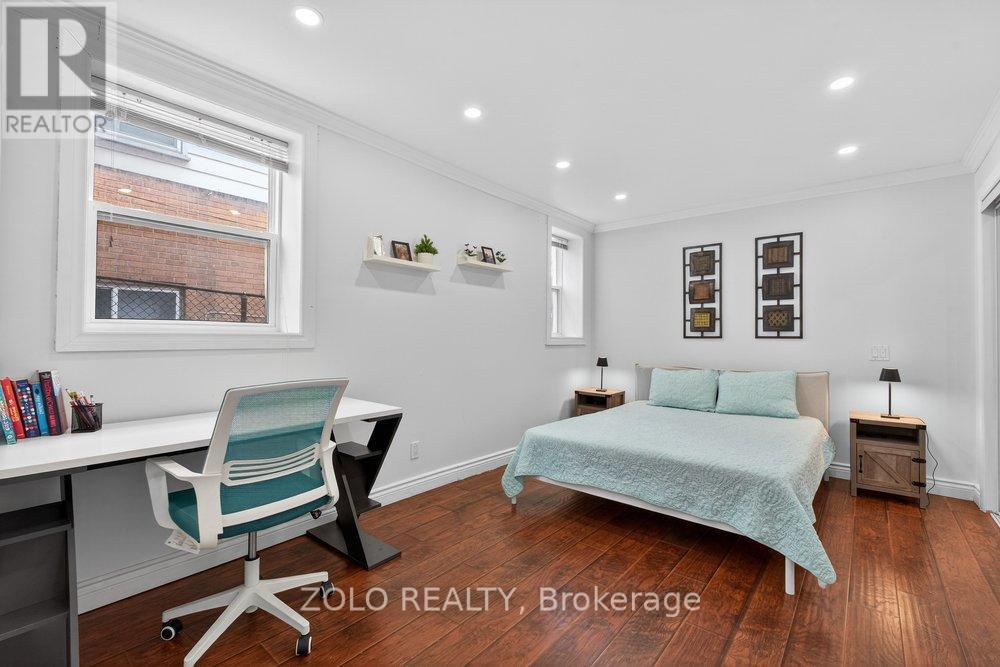 20 Bridesburg Drive, Toronto (kingsview Village-the Westway), Ontario