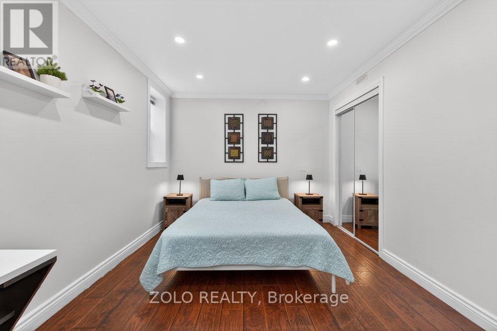 20 Bridesburg Drive, Toronto (kingsview Village-the Westway), Ontario