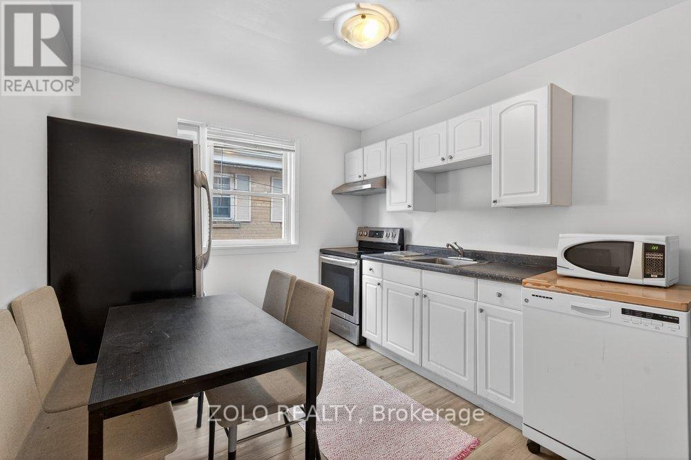 20 Bridesburg Drive, Toronto (kingsview Village-the Westway), Ontario