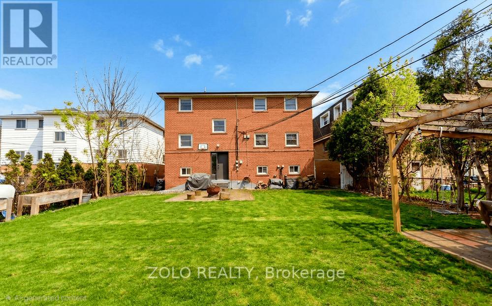 20 Bridesburg Drive, Toronto (kingsview Village-the Westway), Ontario