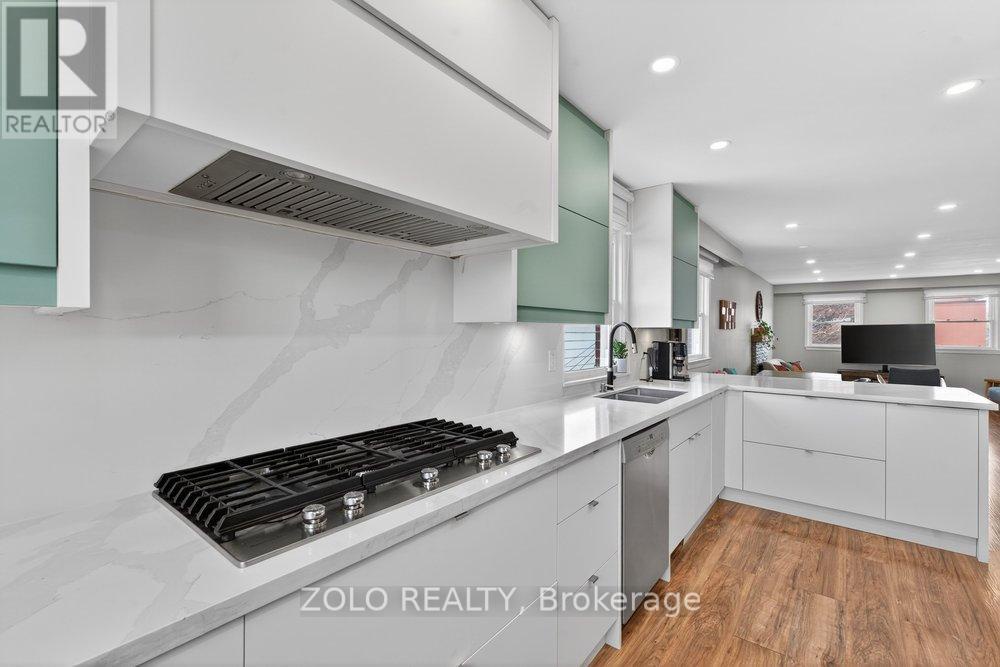 20 Bridesburg Drive, Toronto (kingsview Village-the Westway), Ontario