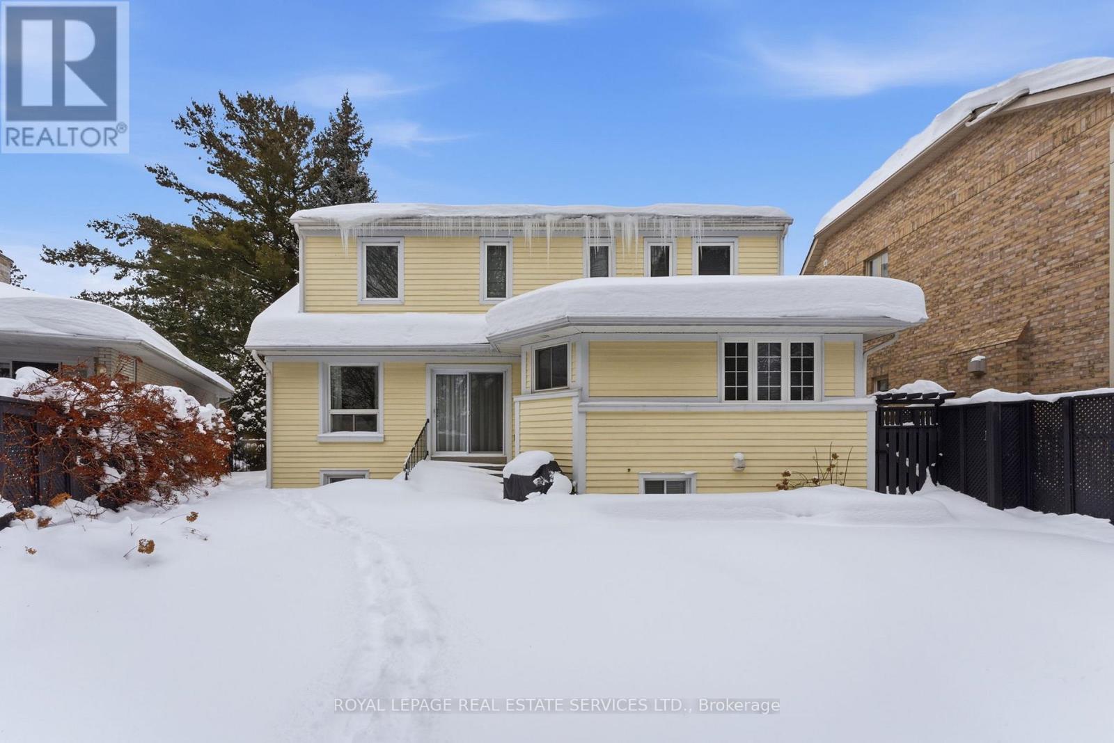 17 Elstree Road, Toronto (edenbridge-humber Valley), Ontario