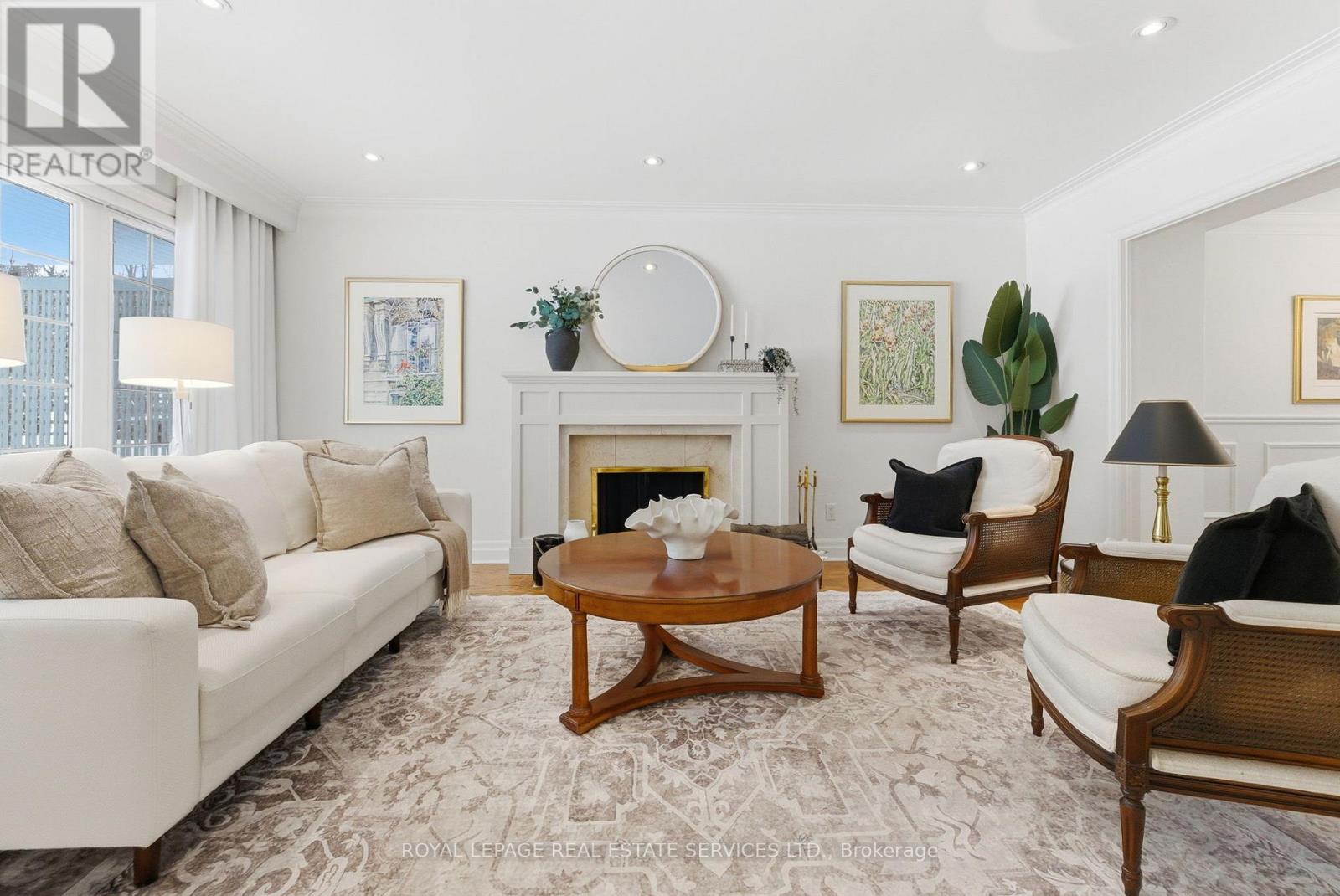 17 Elstree Road, Toronto (edenbridge-humber Valley), Ontario