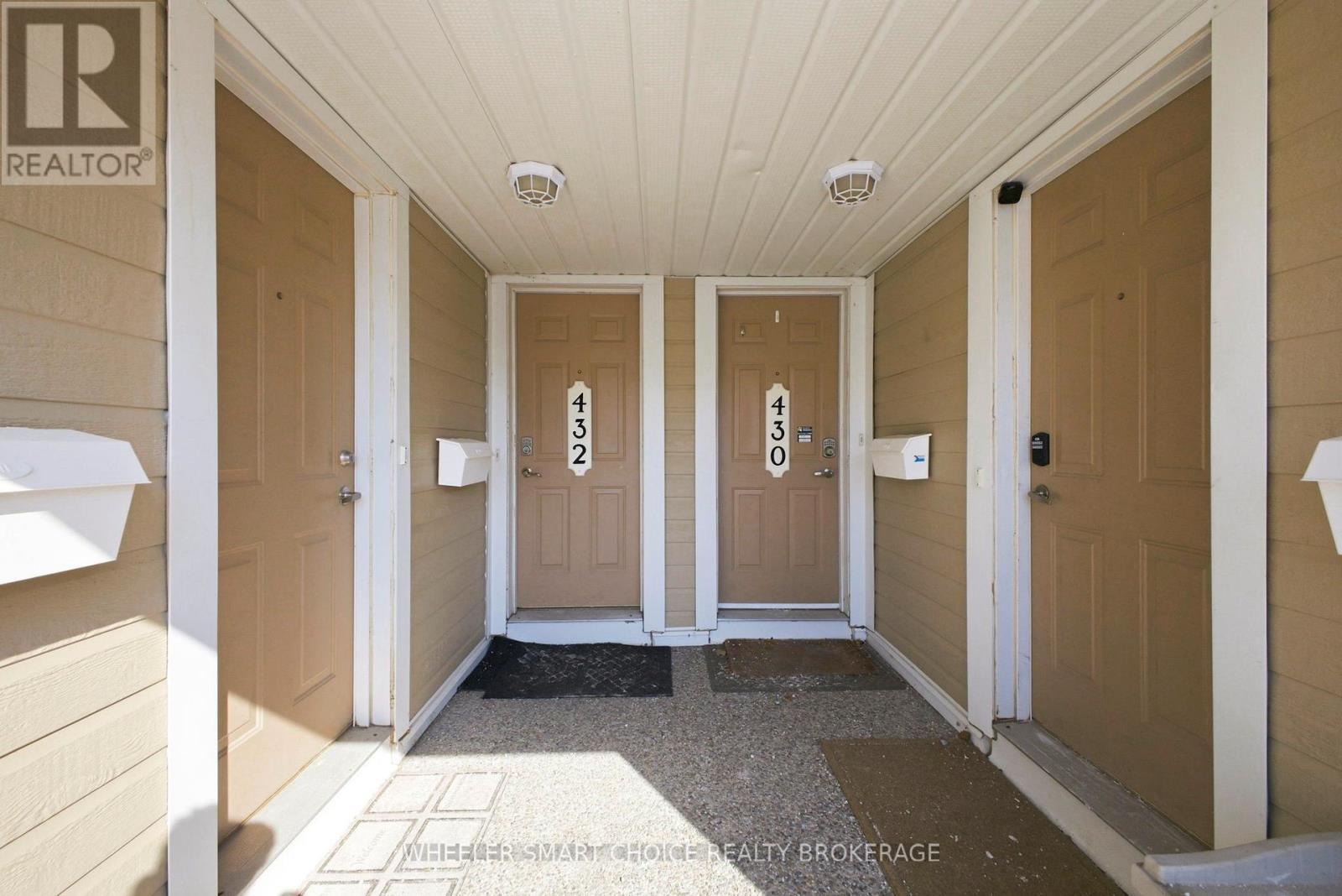 432 Hillsboro Private, Ottawa, Ontario
