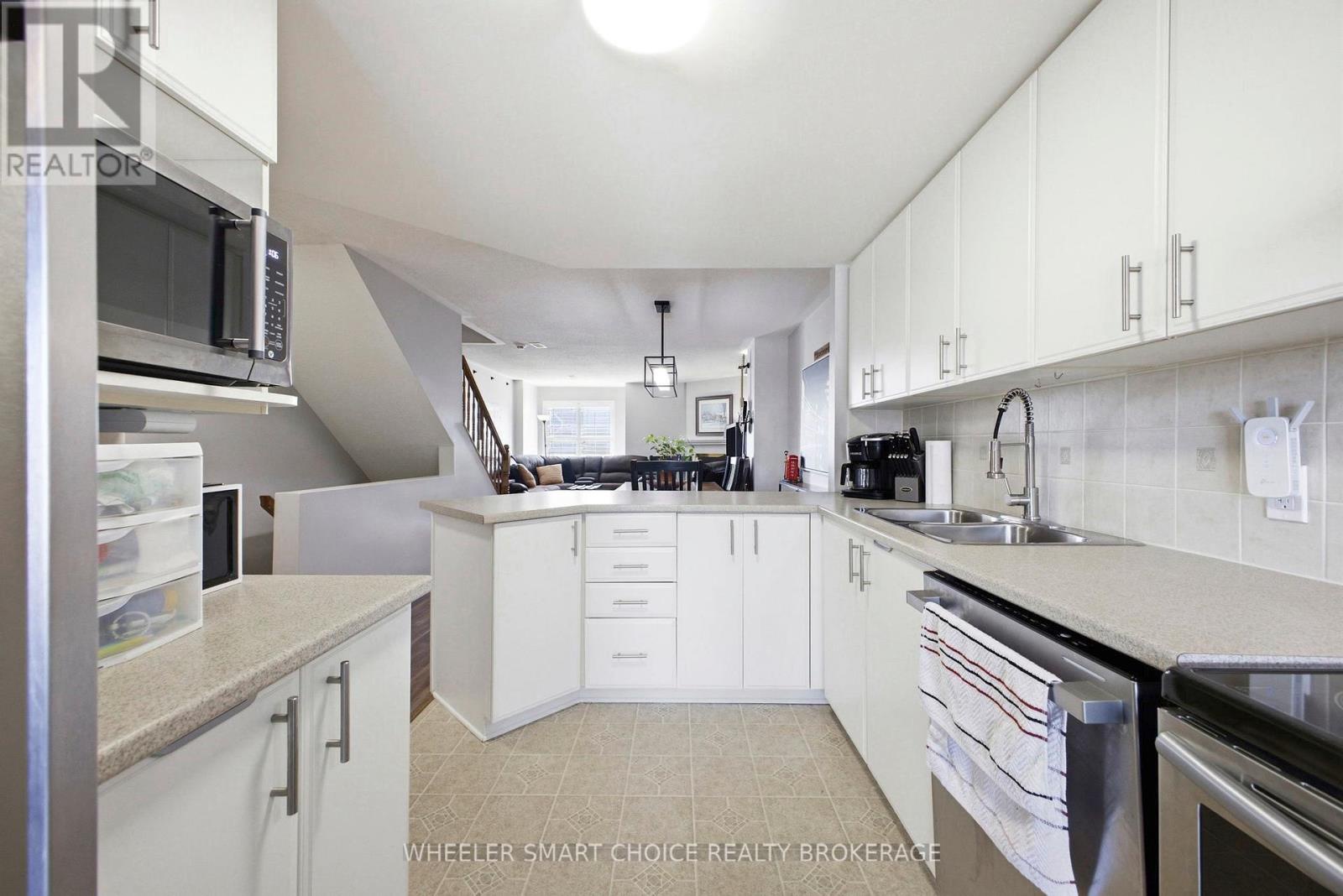 432 Hillsboro Private, Ottawa, Ontario