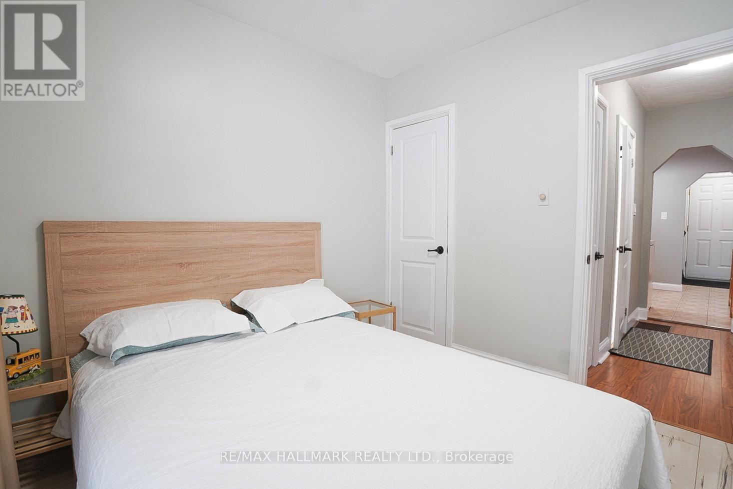 106 Phillip Avenue, Toronto (birchcliffe-cliffside), Ontario