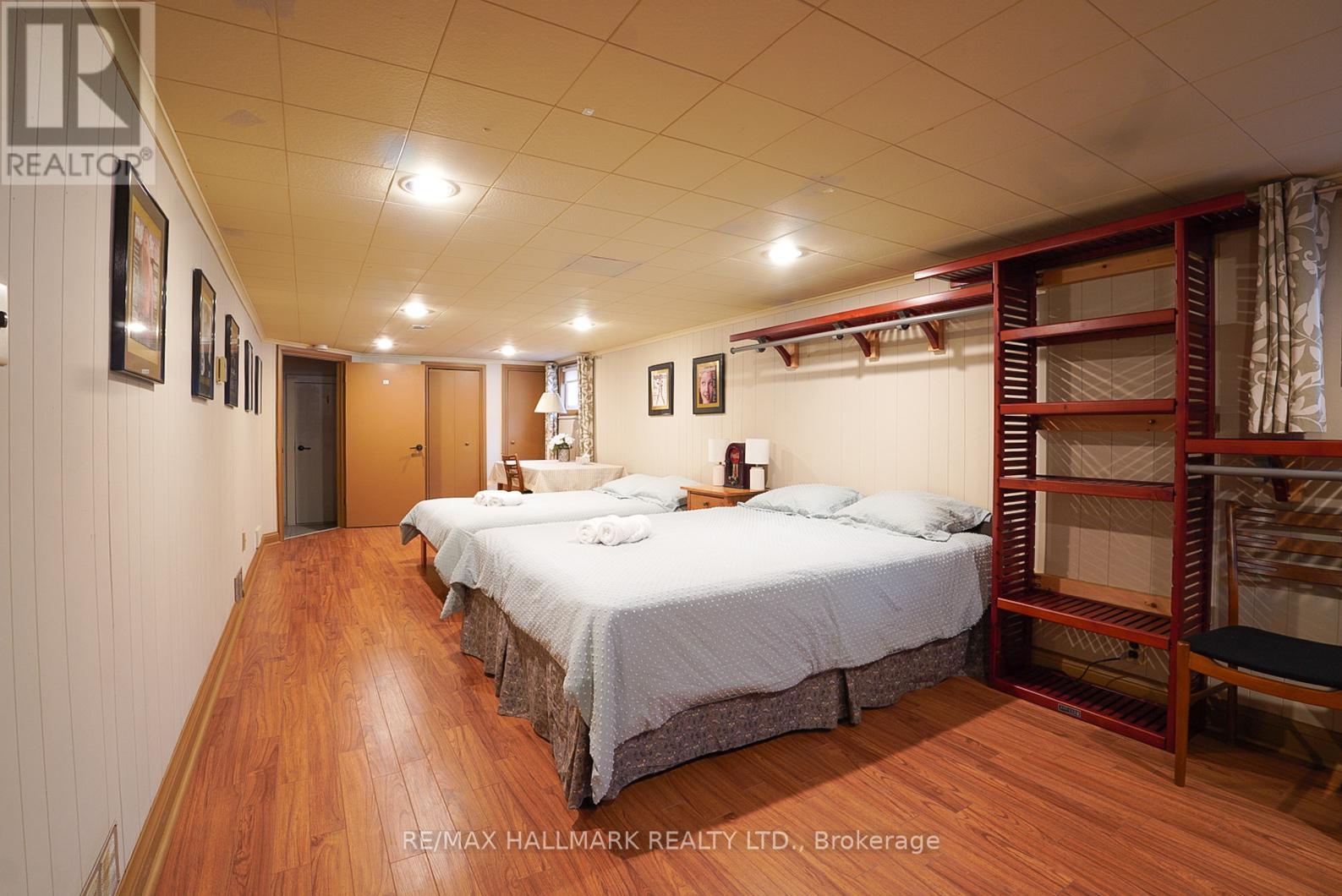 106 Phillip Avenue, Toronto (birchcliffe-cliffside), Ontario