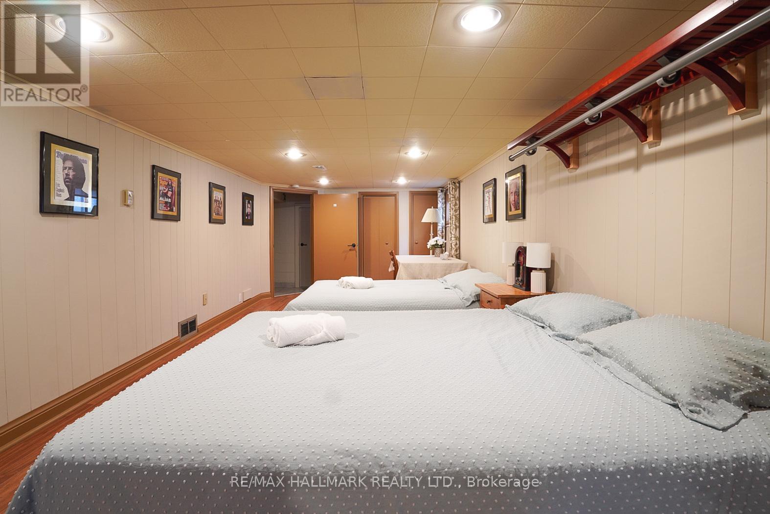 106 Phillip Avenue, Toronto (birchcliffe-cliffside), Ontario