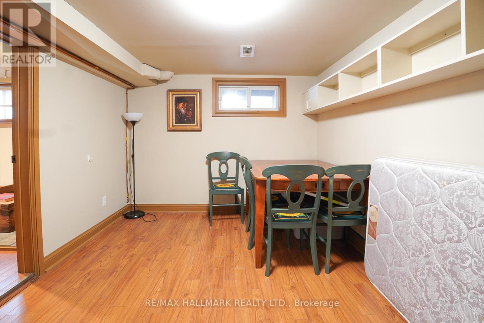 106 Phillip Avenue, Toronto (birchcliffe-cliffside), Ontario