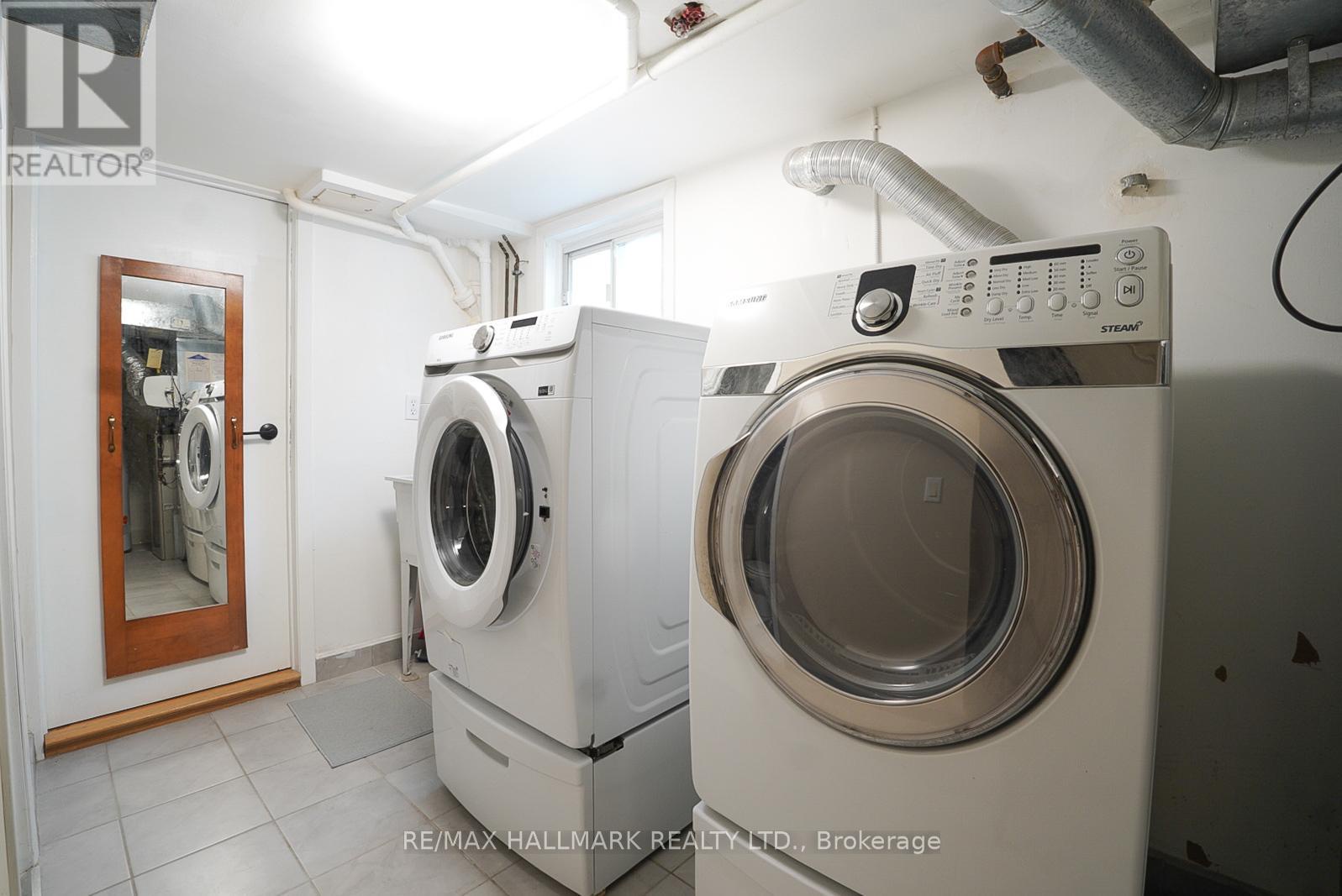 106 Phillip Avenue, Toronto (birchcliffe-cliffside), Ontario