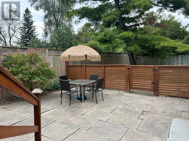 106 Phillip Avenue, Toronto (birchcliffe-cliffside), Ontario