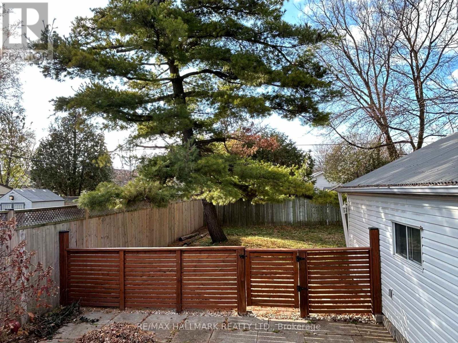 106 Phillip Avenue, Toronto (birchcliffe-cliffside), Ontario