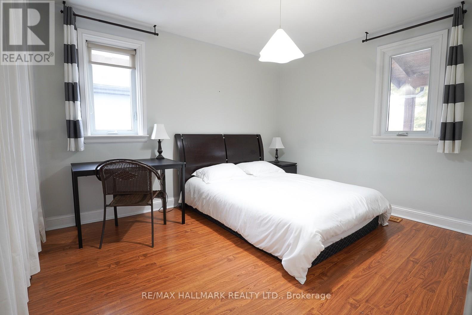 106 Phillip Avenue, Toronto (birchcliffe-cliffside), Ontario