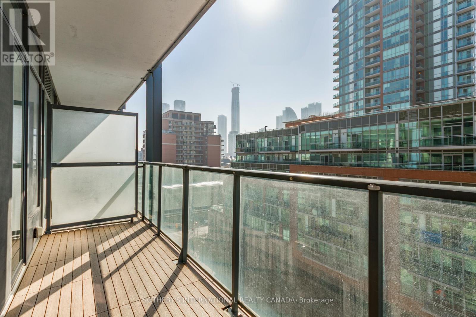 713 - 105 George Street, Toronto (moss Park), Ontario