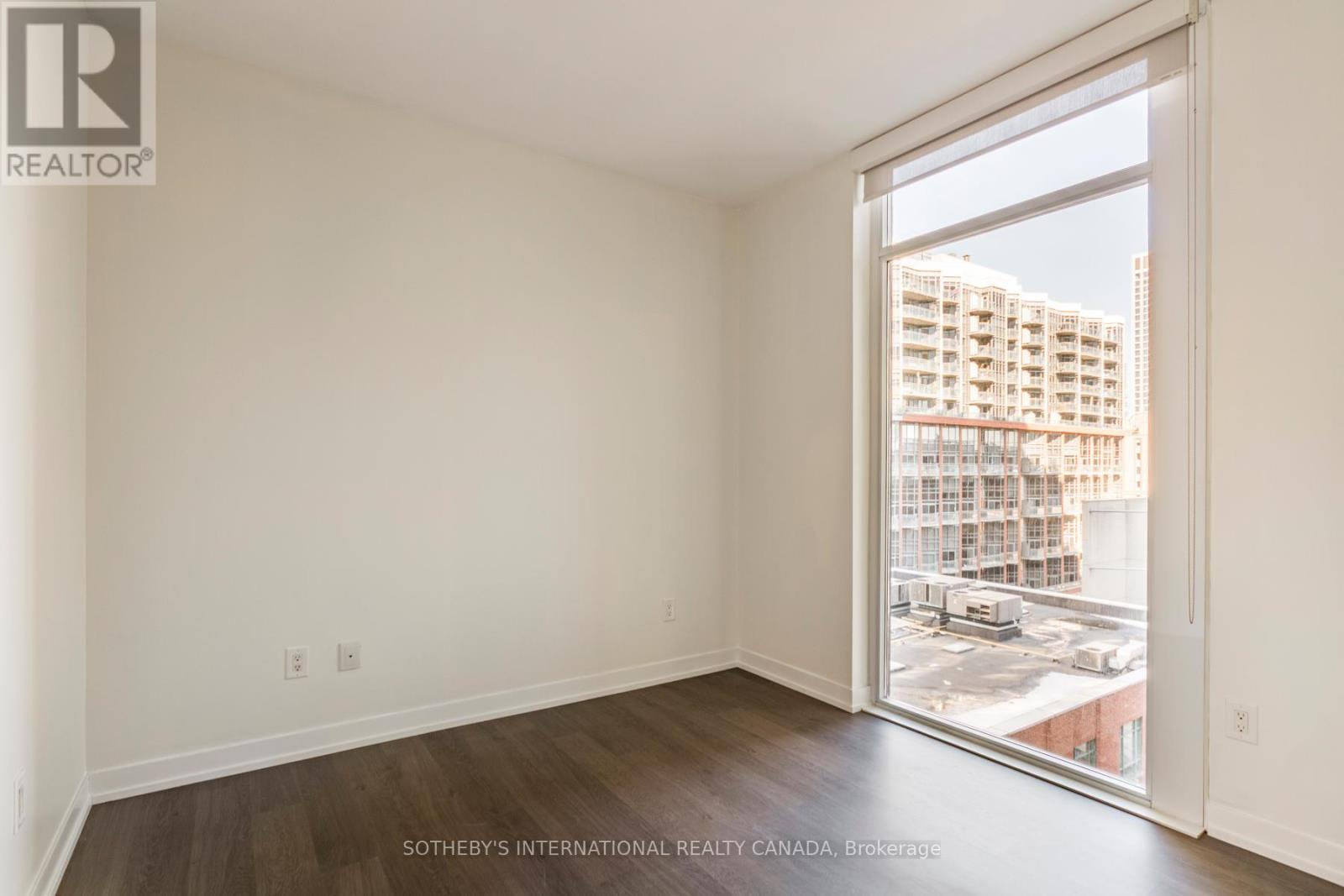 713 - 105 George Street, Toronto (moss Park), Ontario