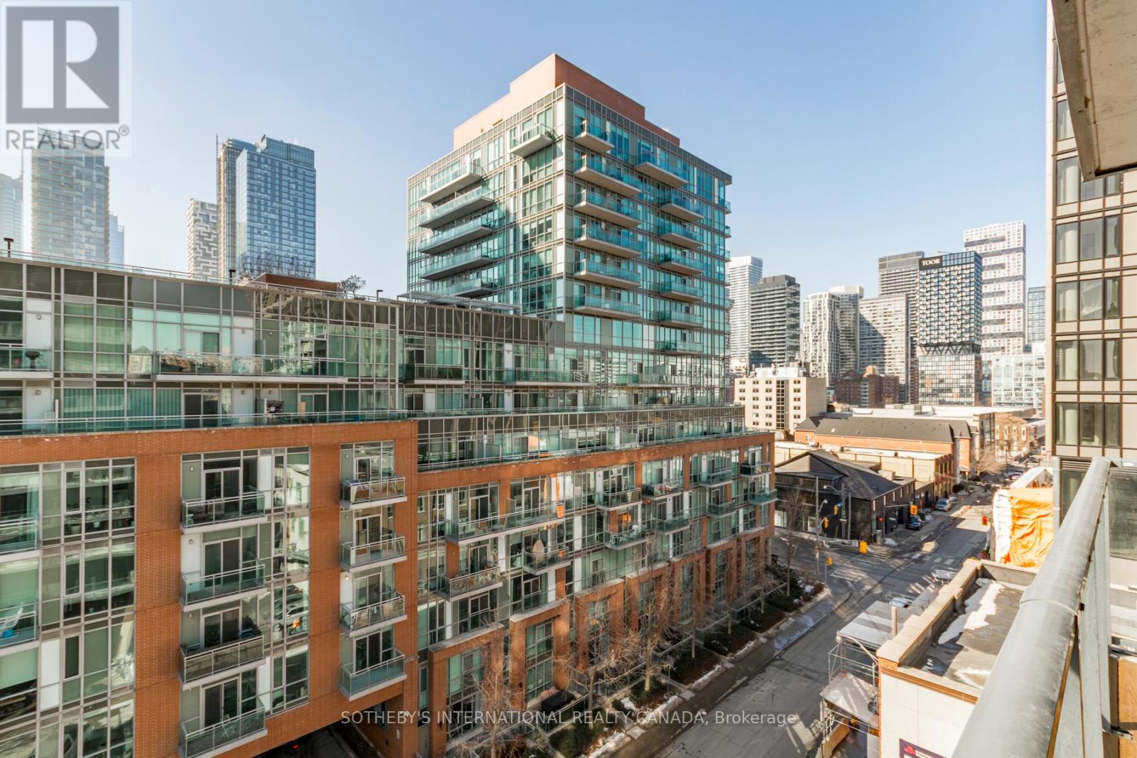 713 - 105 George Street, Toronto (moss Park), Ontario