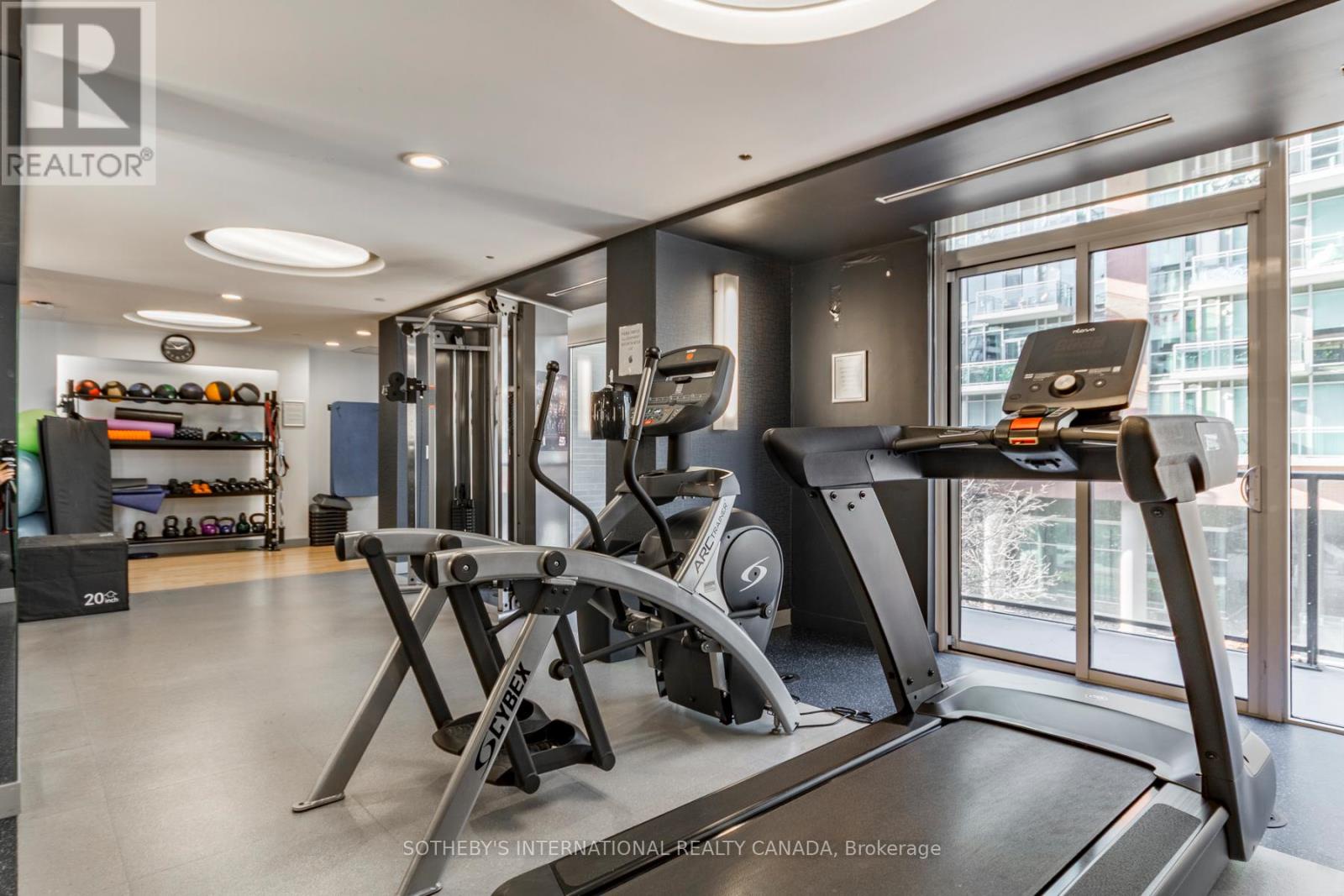 713 - 105 George Street, Toronto (moss Park), Ontario