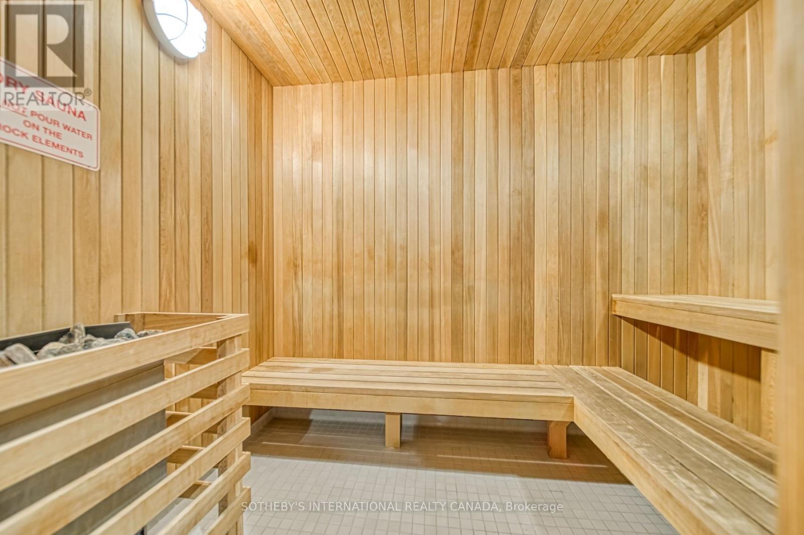 713 - 105 George Street, Toronto (moss Park), Ontario