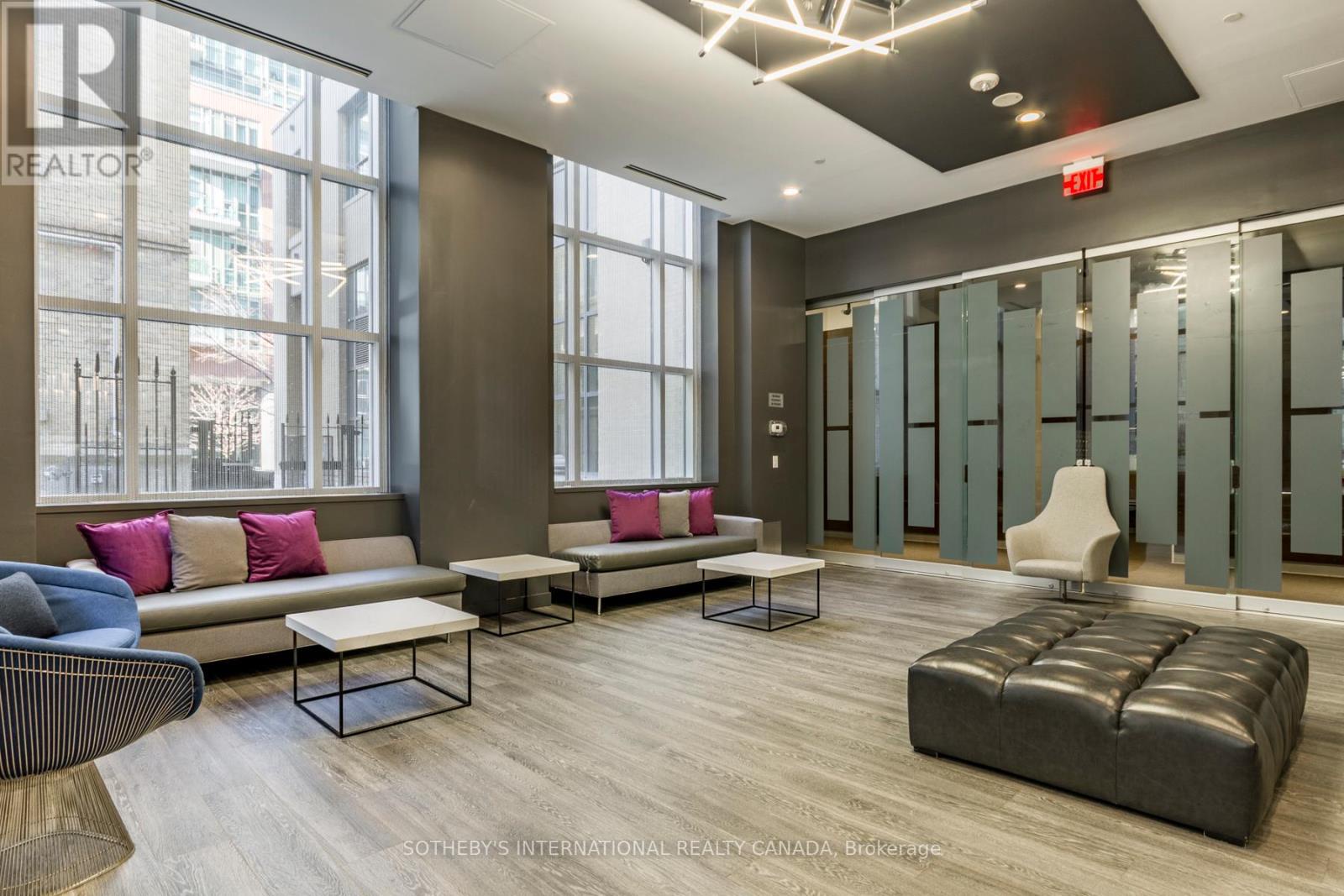 713 - 105 George Street, Toronto (moss Park), Ontario