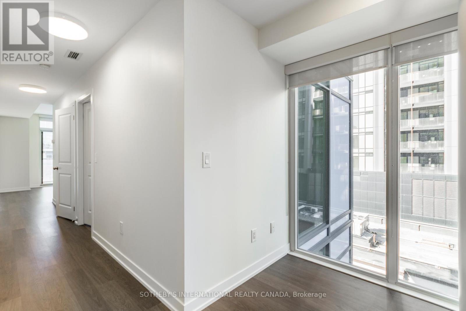 713 - 105 George Street, Toronto (moss Park), Ontario