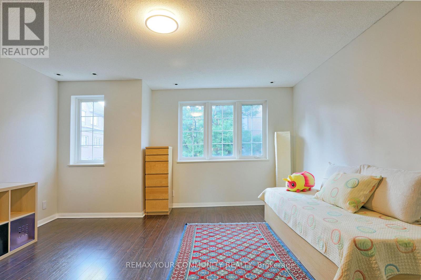 1213 - 28 Sommerset Way, Toronto (willowdale East), Ontario