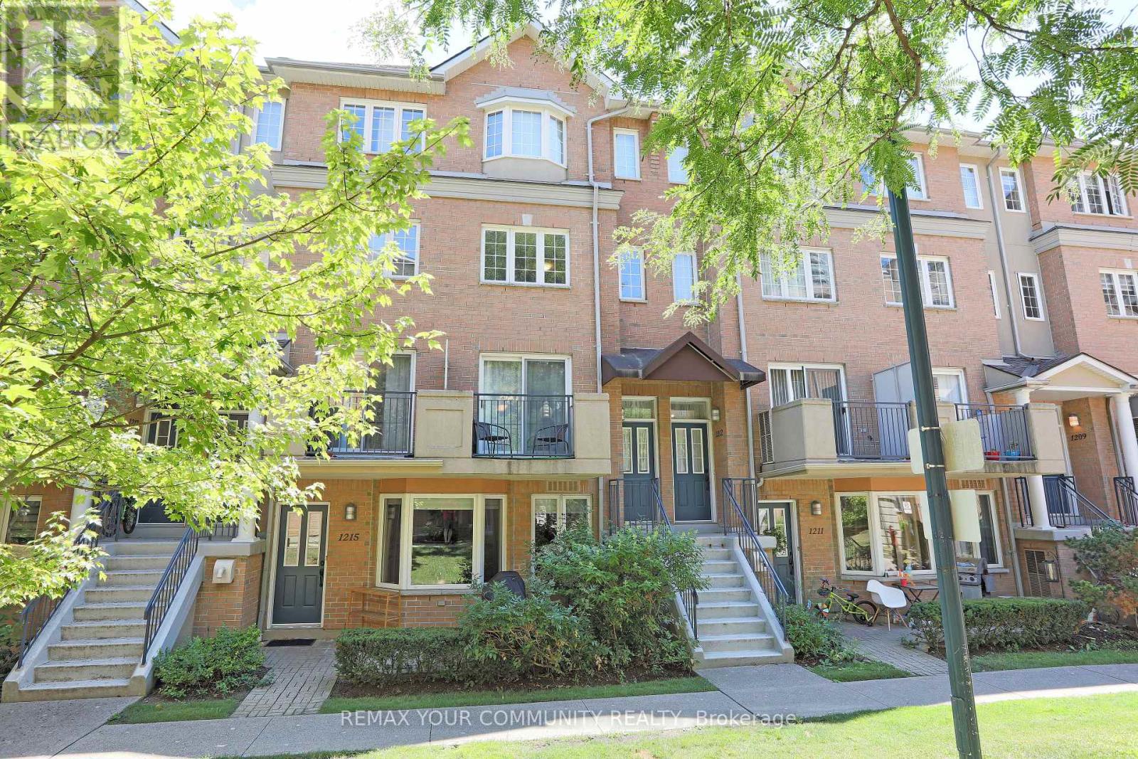 1213 - 28 Sommerset Way, Toronto (willowdale East), Ontario