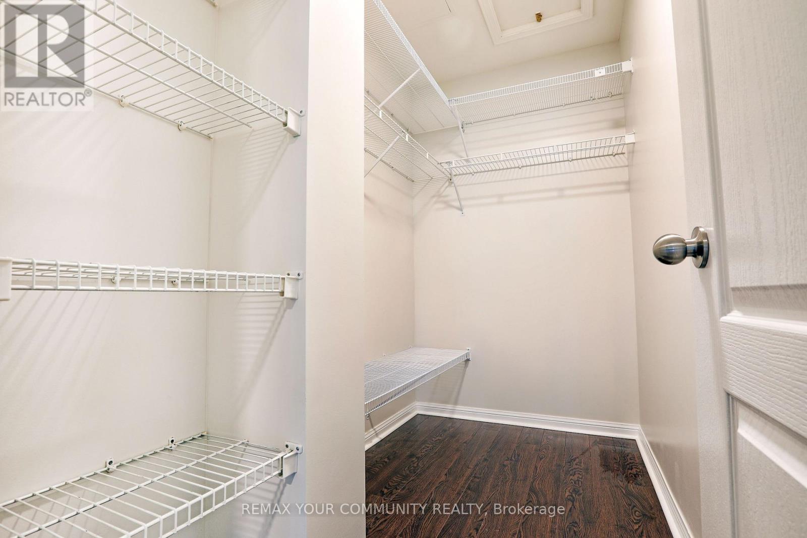 1213 - 28 Sommerset Way, Toronto (willowdale East), Ontario