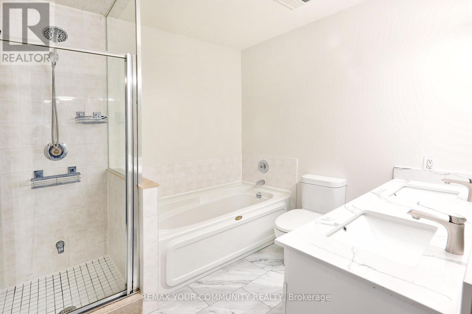 1213 - 28 Sommerset Way, Toronto (willowdale East), Ontario