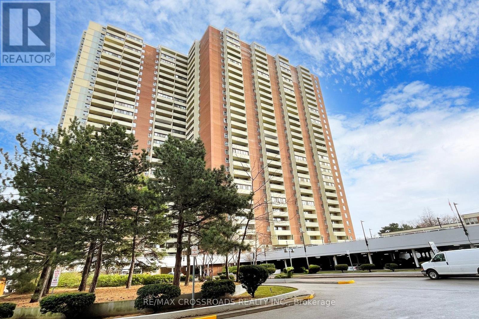 Ph18 - 5 Massey Square, Toronto (crescent Town), Ontario