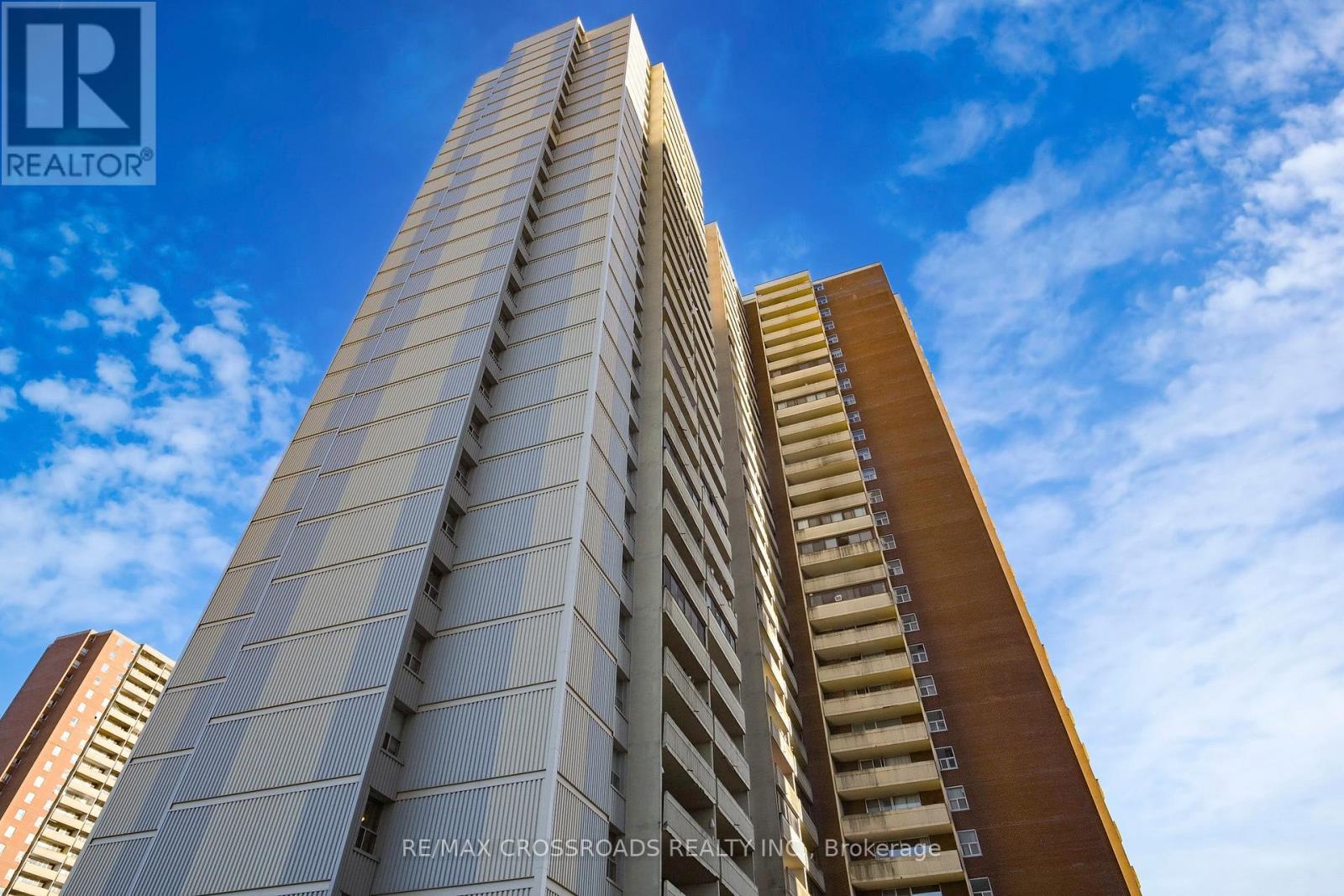 Ph18 - 5 Massey Square, Toronto (crescent Town), Ontario