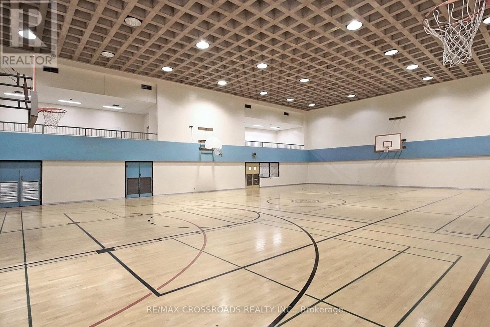 Ph18 - 5 Massey Square, Toronto (crescent Town), Ontario