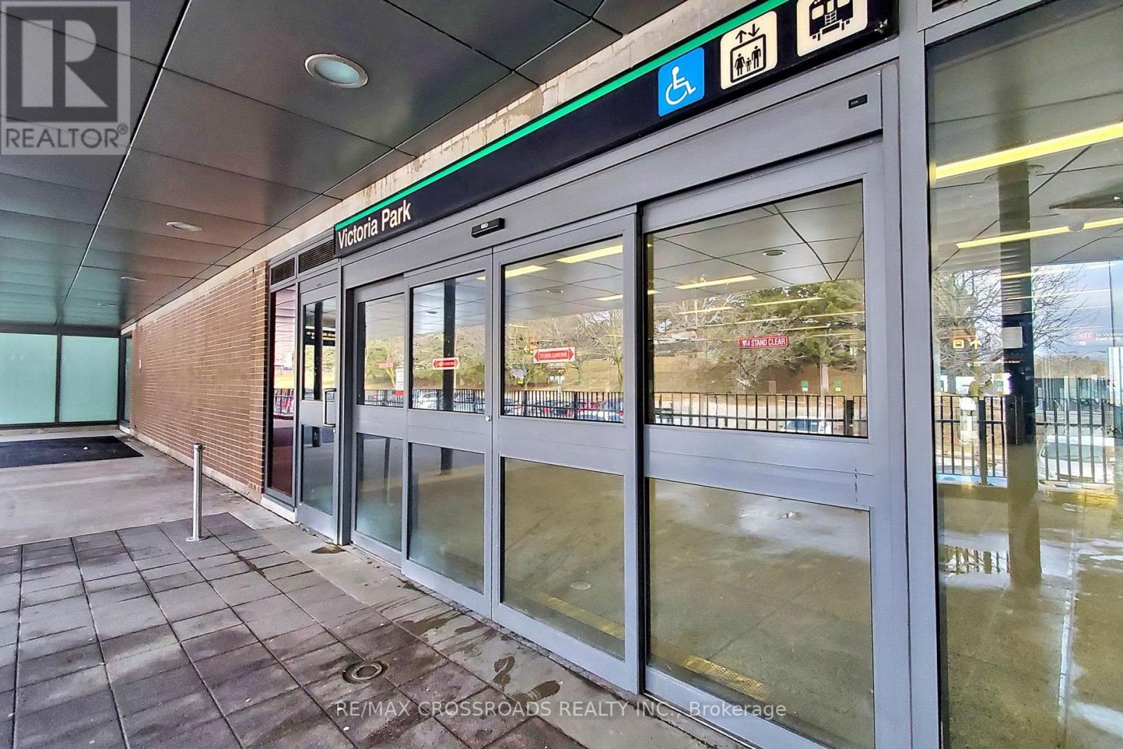 Ph18 - 5 Massey Square, Toronto (crescent Town), Ontario