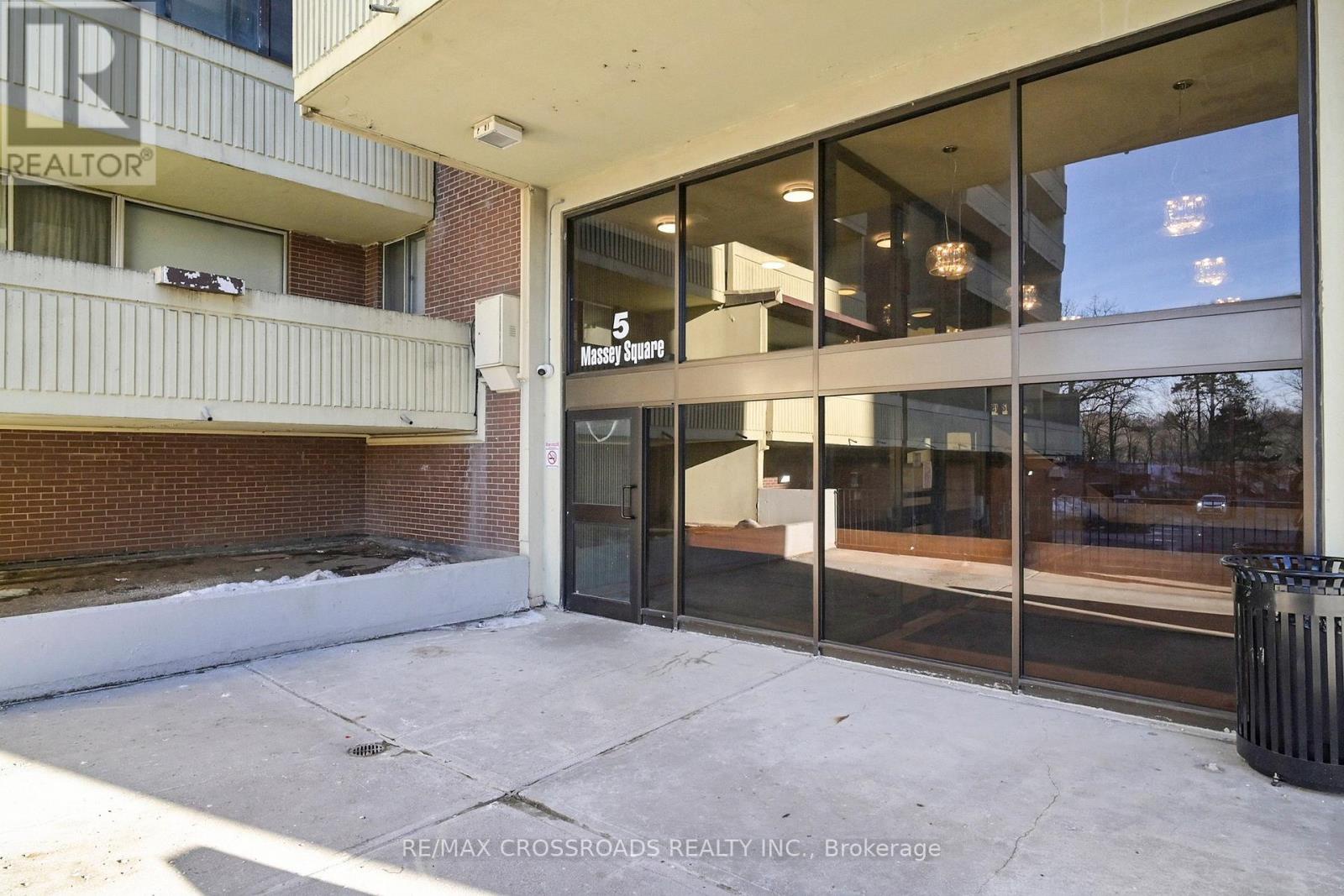 Ph18 - 5 Massey Square, Toronto (crescent Town), Ontario