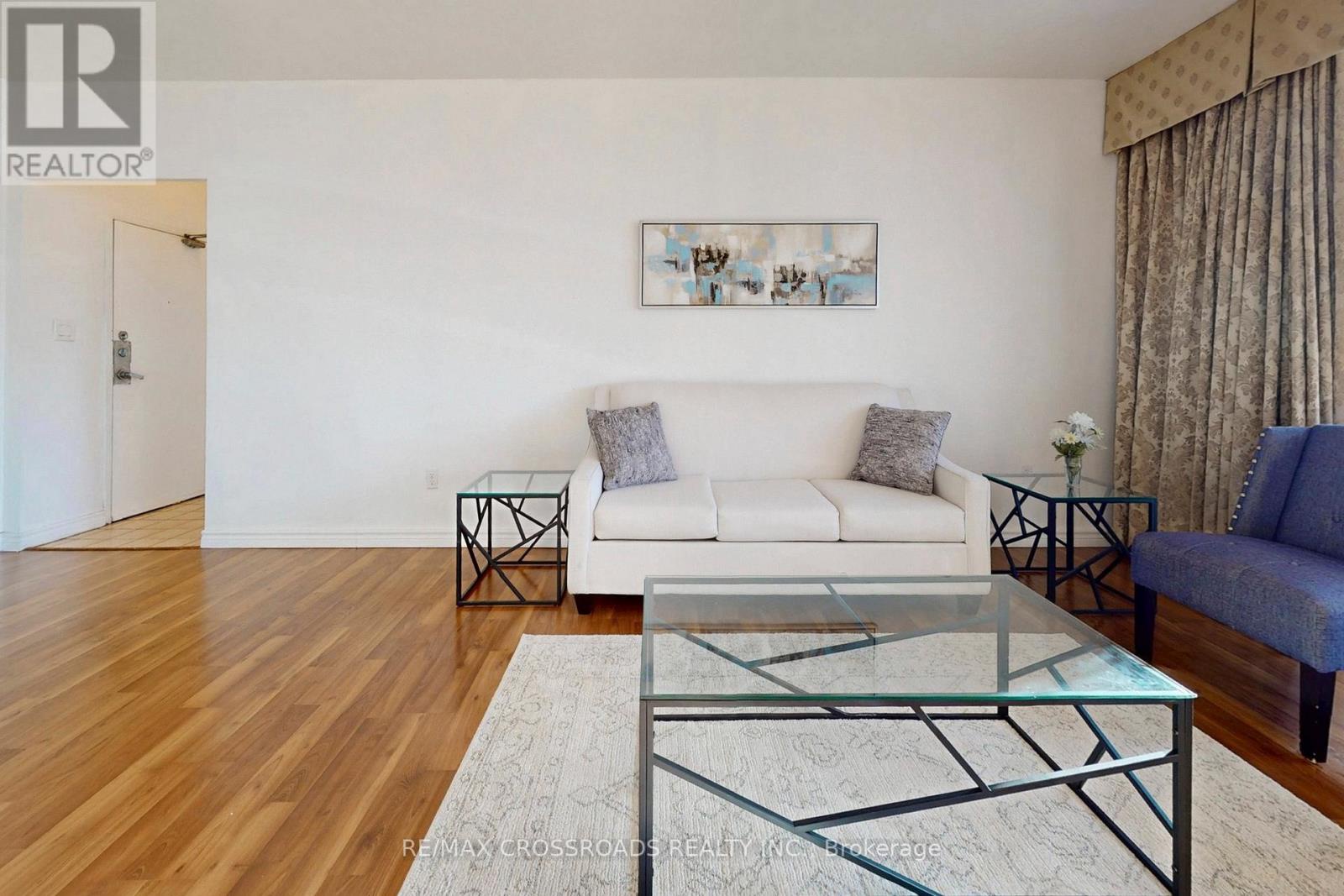 Ph18 - 5 Massey Square, Toronto (crescent Town), Ontario