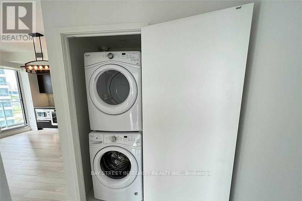 303 - 117 Mcmahon Drive, Toronto (bayview Village), Ontario