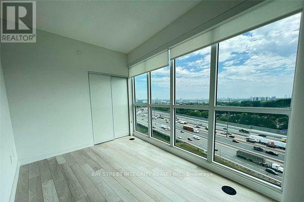 303 - 117 Mcmahon Drive, Toronto (bayview Village), Ontario