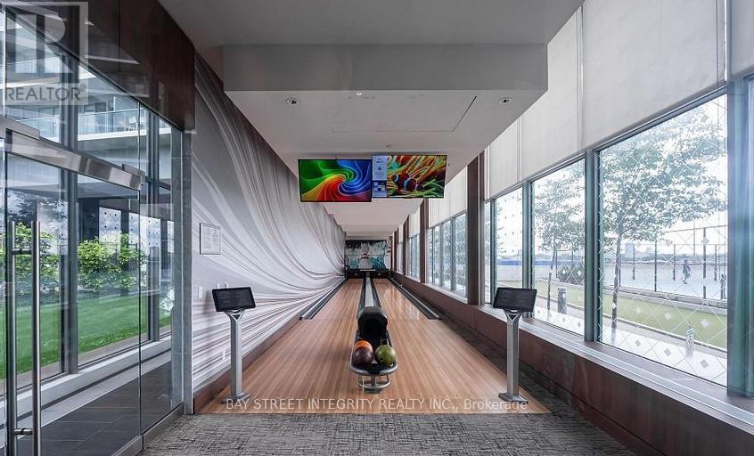 303 - 117 Mcmahon Drive, Toronto (bayview Village), Ontario