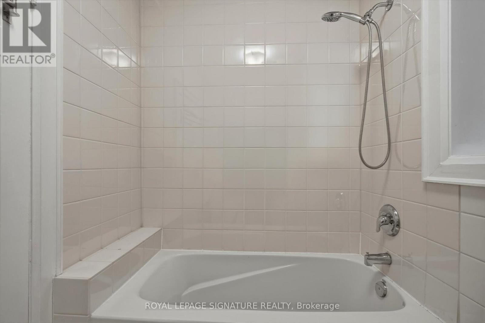 55 Atlas Avenue, Toronto (humewood-cedarvale), Ontario