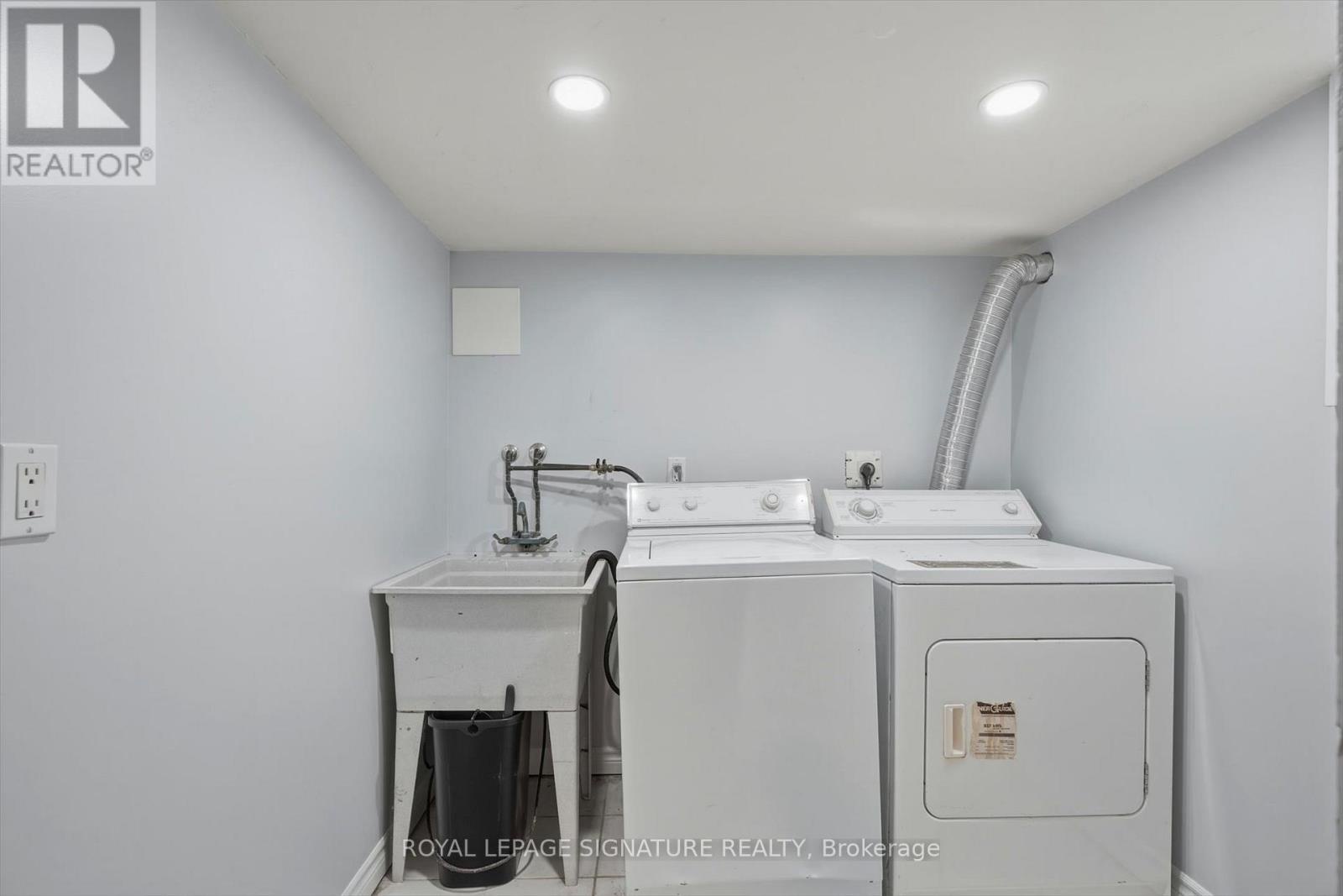 55 Atlas Avenue, Toronto (humewood-cedarvale), Ontario